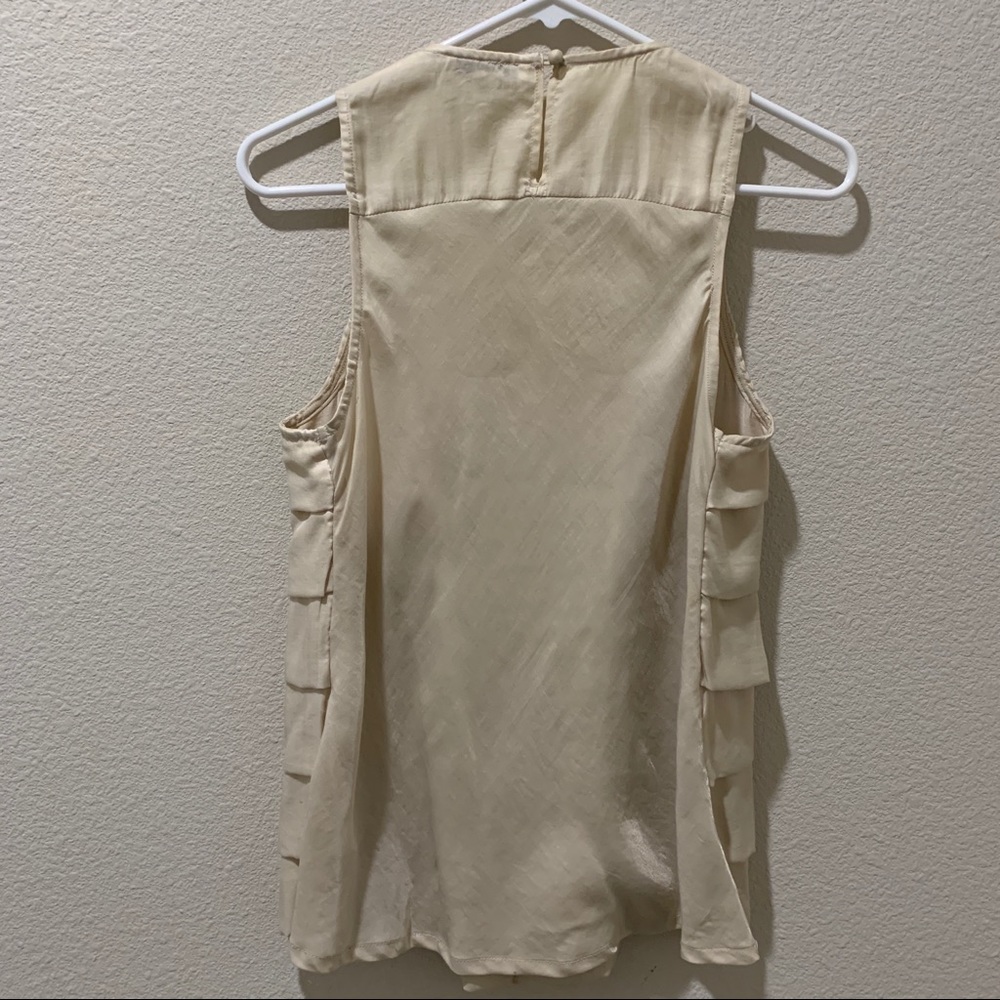 Forever 21 Ruffled Top - Picture 2 of 4